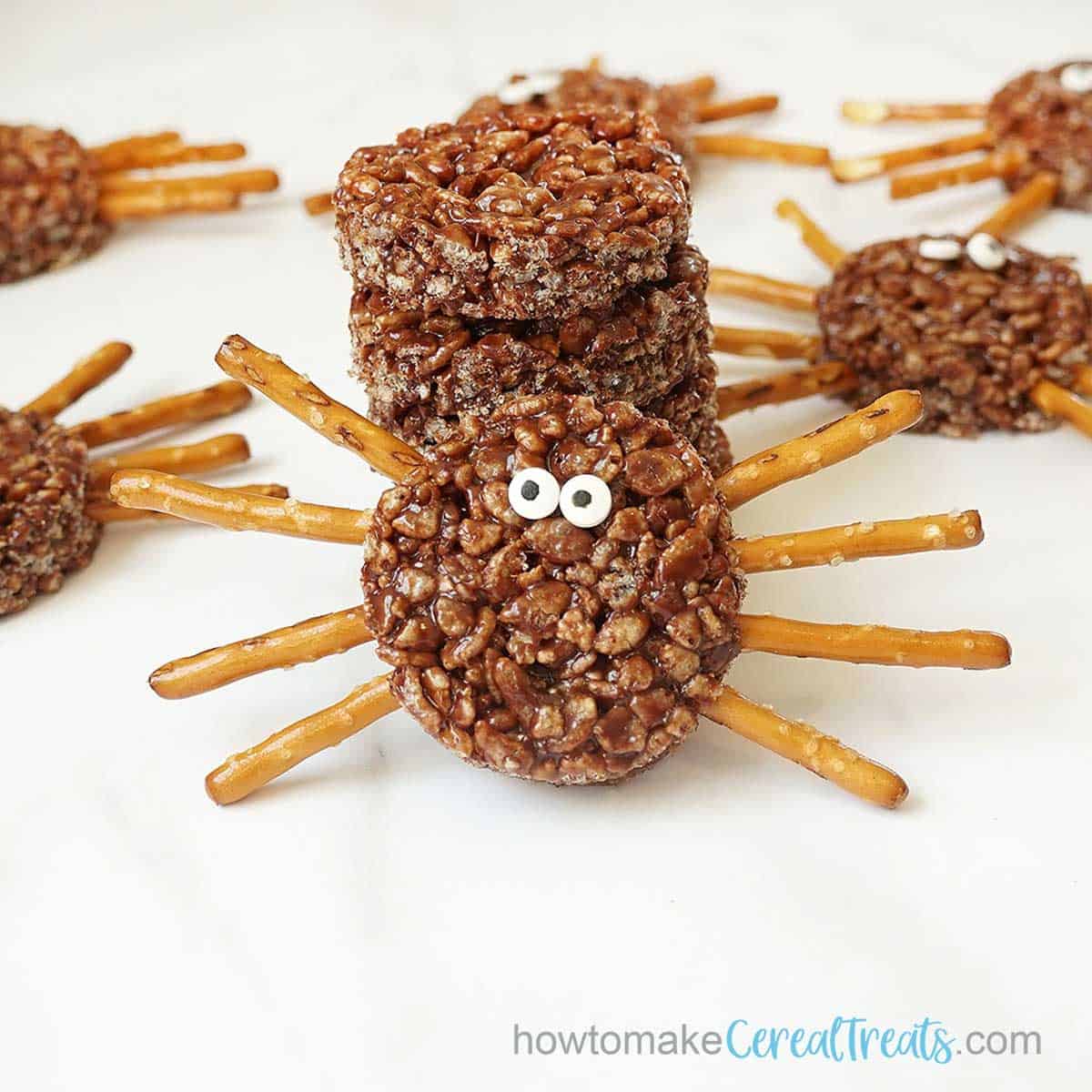 chocolate Halloween Rice Krispie Treat spiders