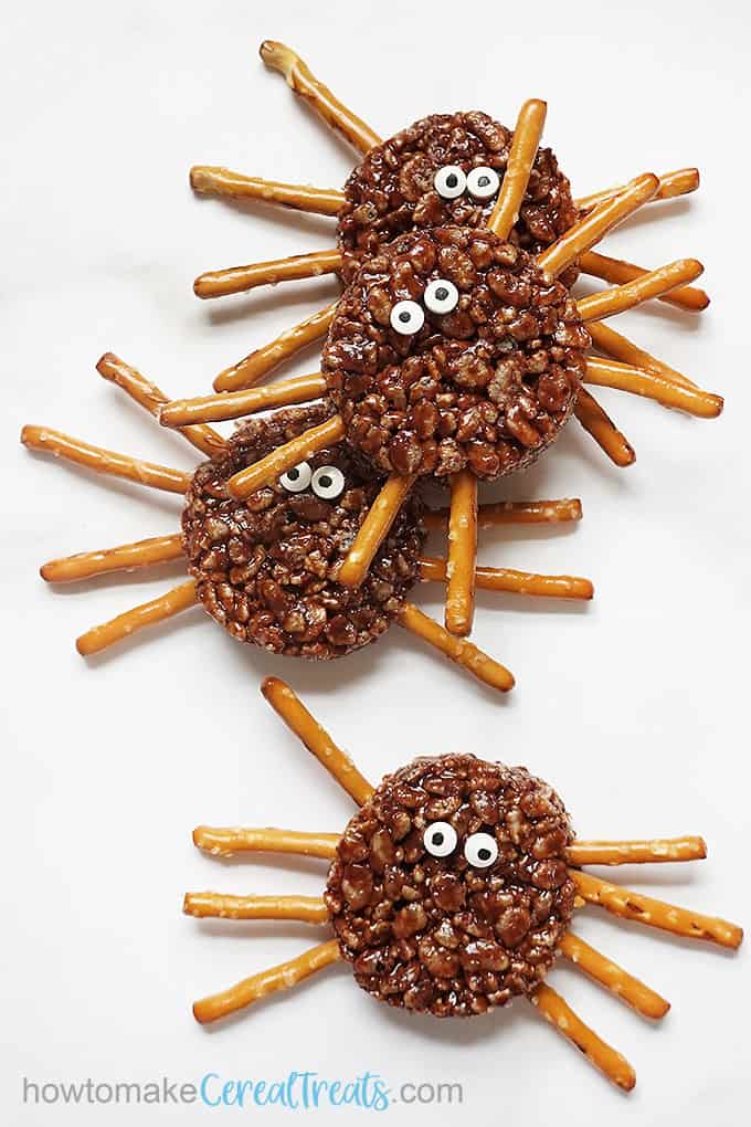 chocolate spider Rice Krispie Treat for Halloween 
