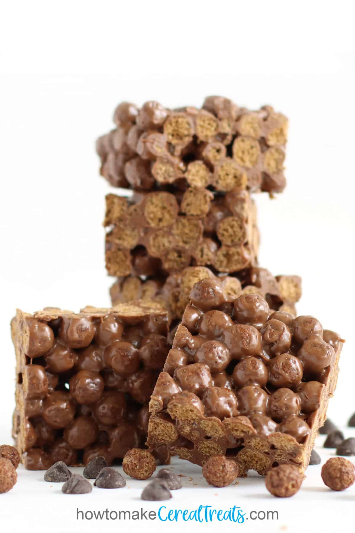 Gooey marshmallow and chocolate Cocoa Puffs Cereal Bars