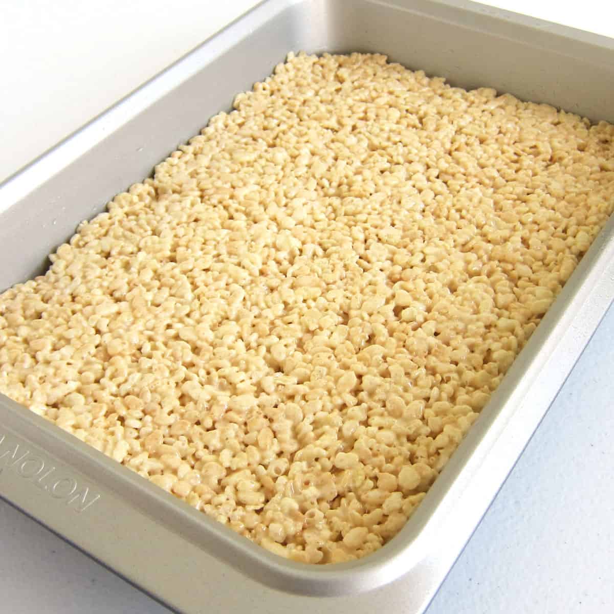 9x13-inch Analon pan filled with Rice Krispie Treats.