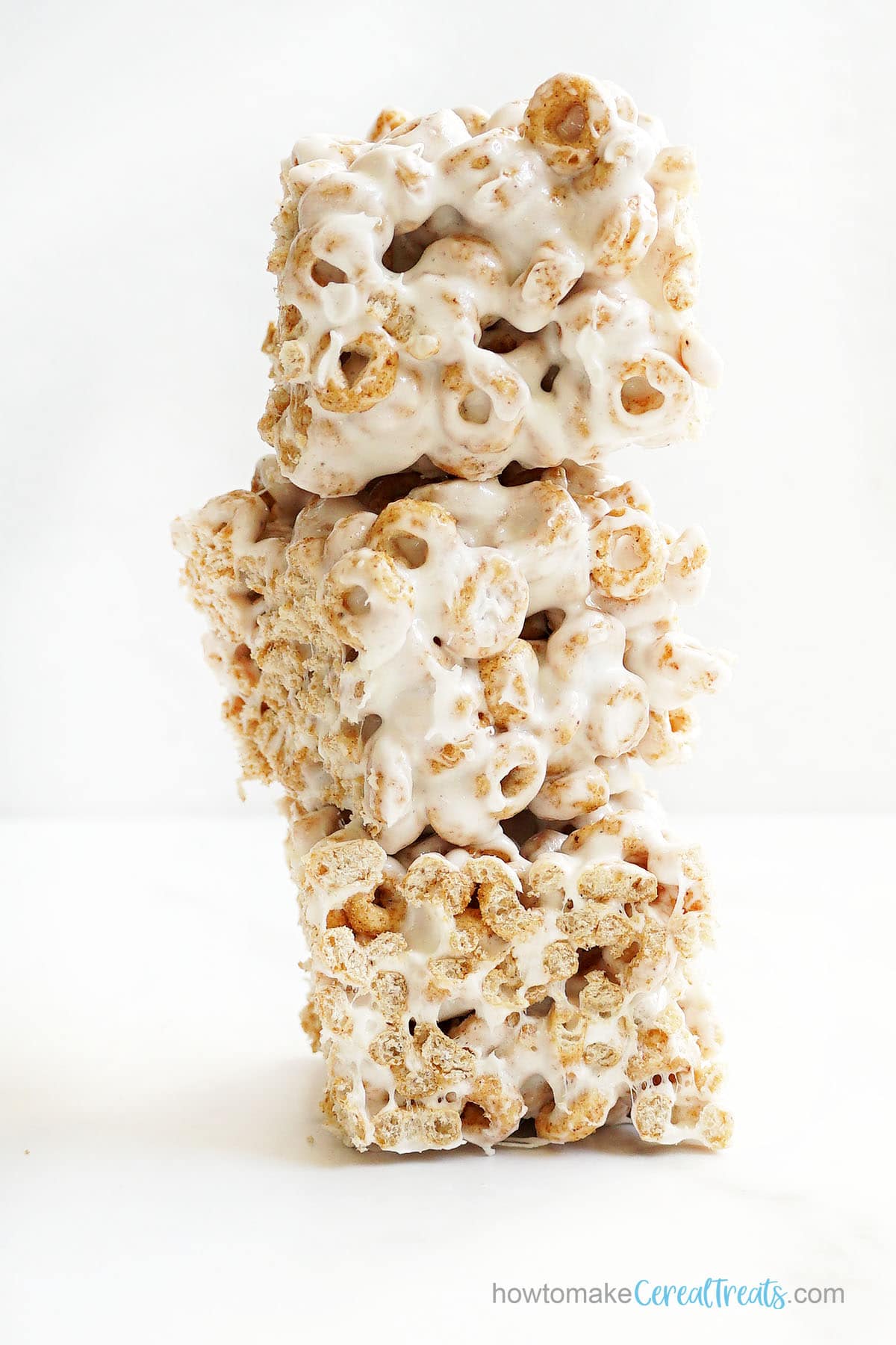 Cereal treats with Pumpkin Spice cheerios for fall and Thanksgiving