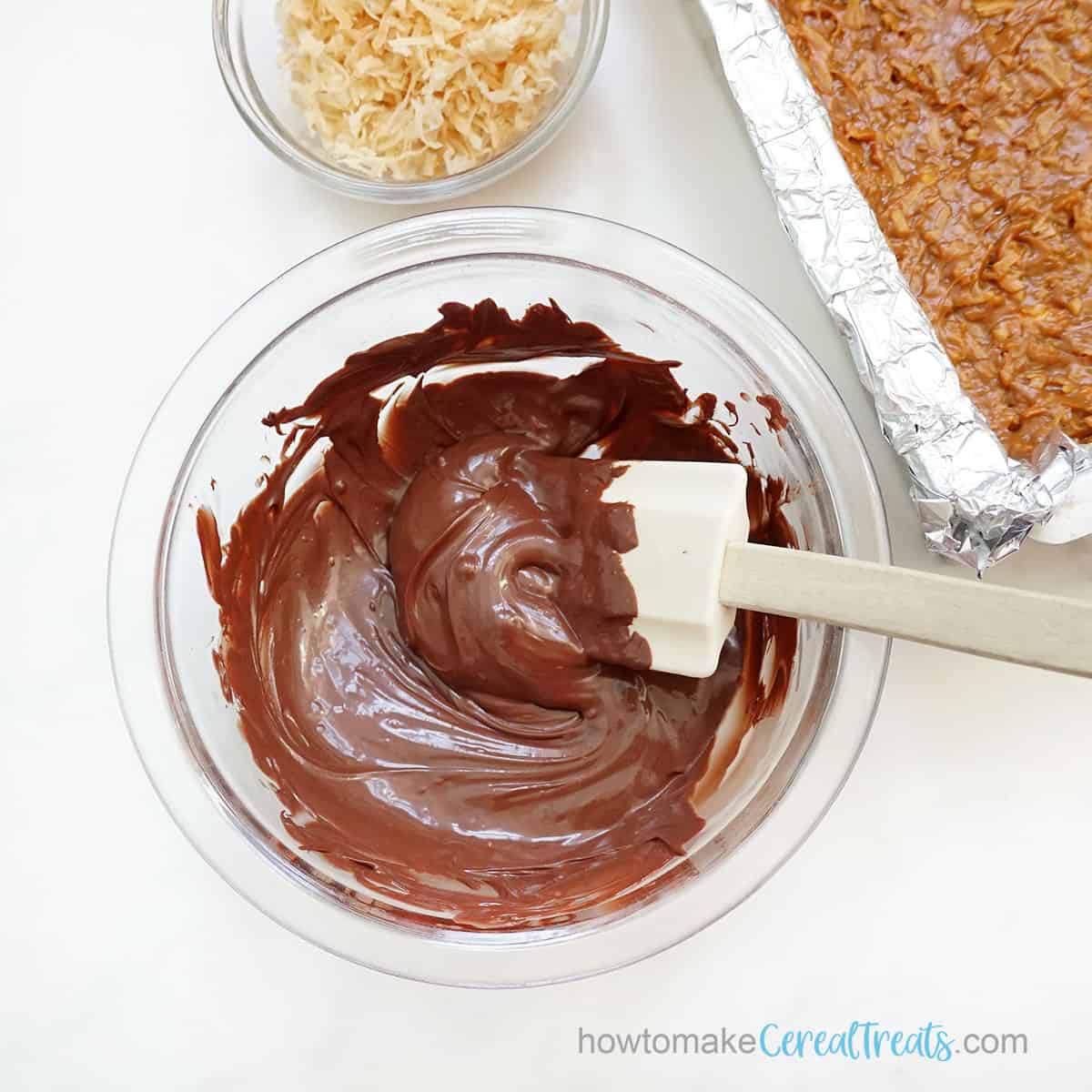 melted chocolate topping for Rice Krispie Treats